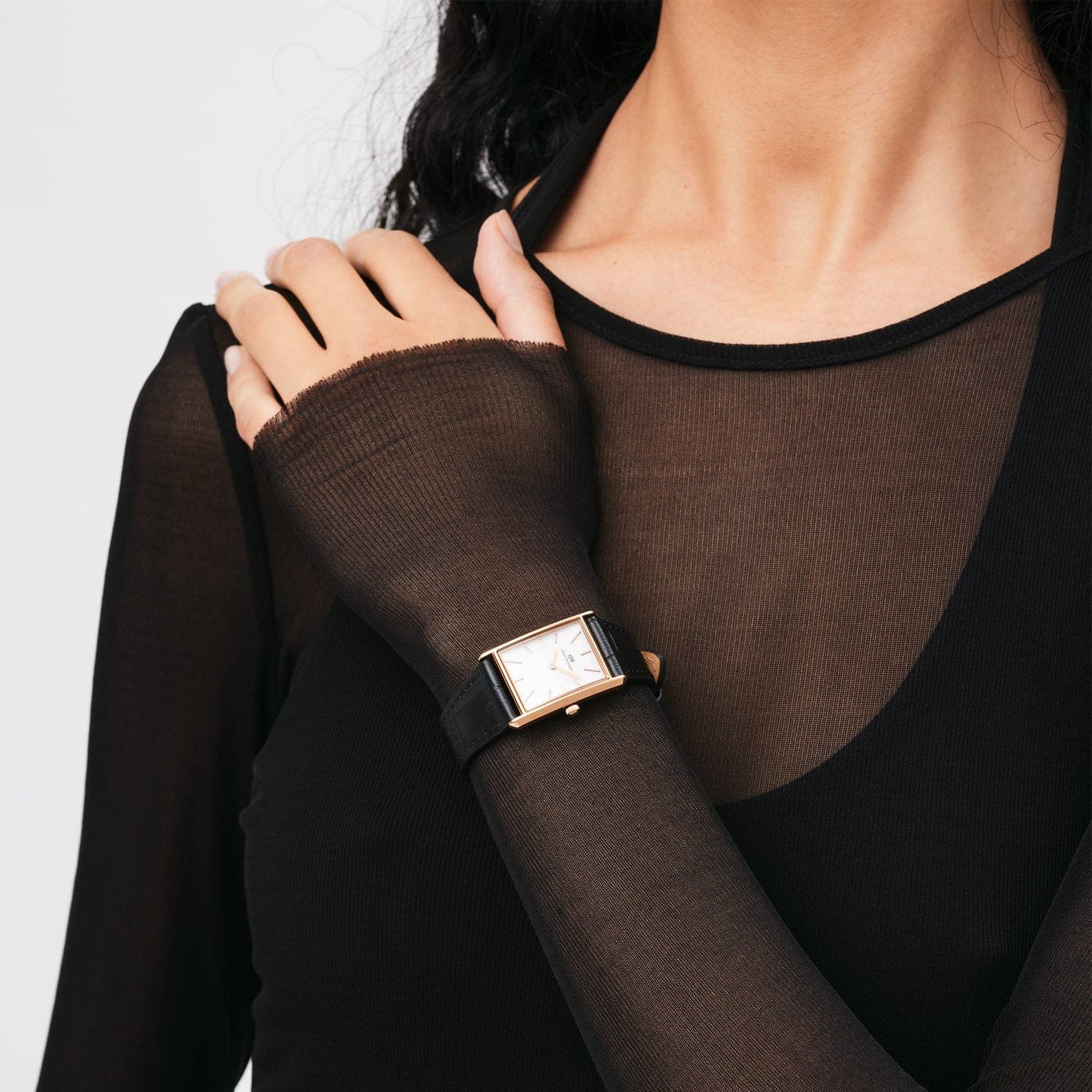 Daniel-Wellington-Bound-Black-Crocodile-Rose-Gold-Women-Watch-DW00100698-5.jpg