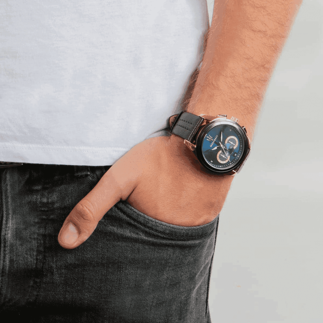 Maserati-Contrast-Stitch-Detail-Round-Leather-Analog-Watch-for-Men-R8871612024-5.png
