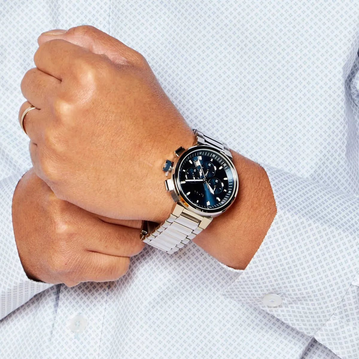 1513999-hugo-boss-watch-men-blue-dial-metal-stainless-silver-strap-quartz-battery-analog-chronograph-one_9.jpg
