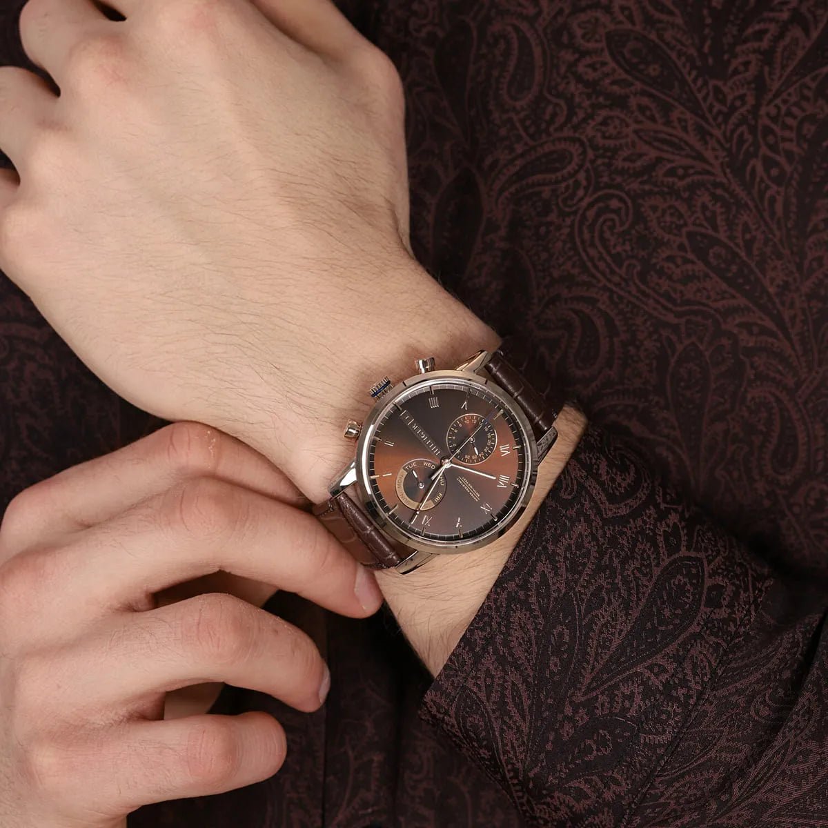 1710400-tommy-hilfiger-watch-water-resistant-5atm-165-feet-men-brown-dial-leather-strap-quartz-battery-analog-three-hand-kane_12.jpg