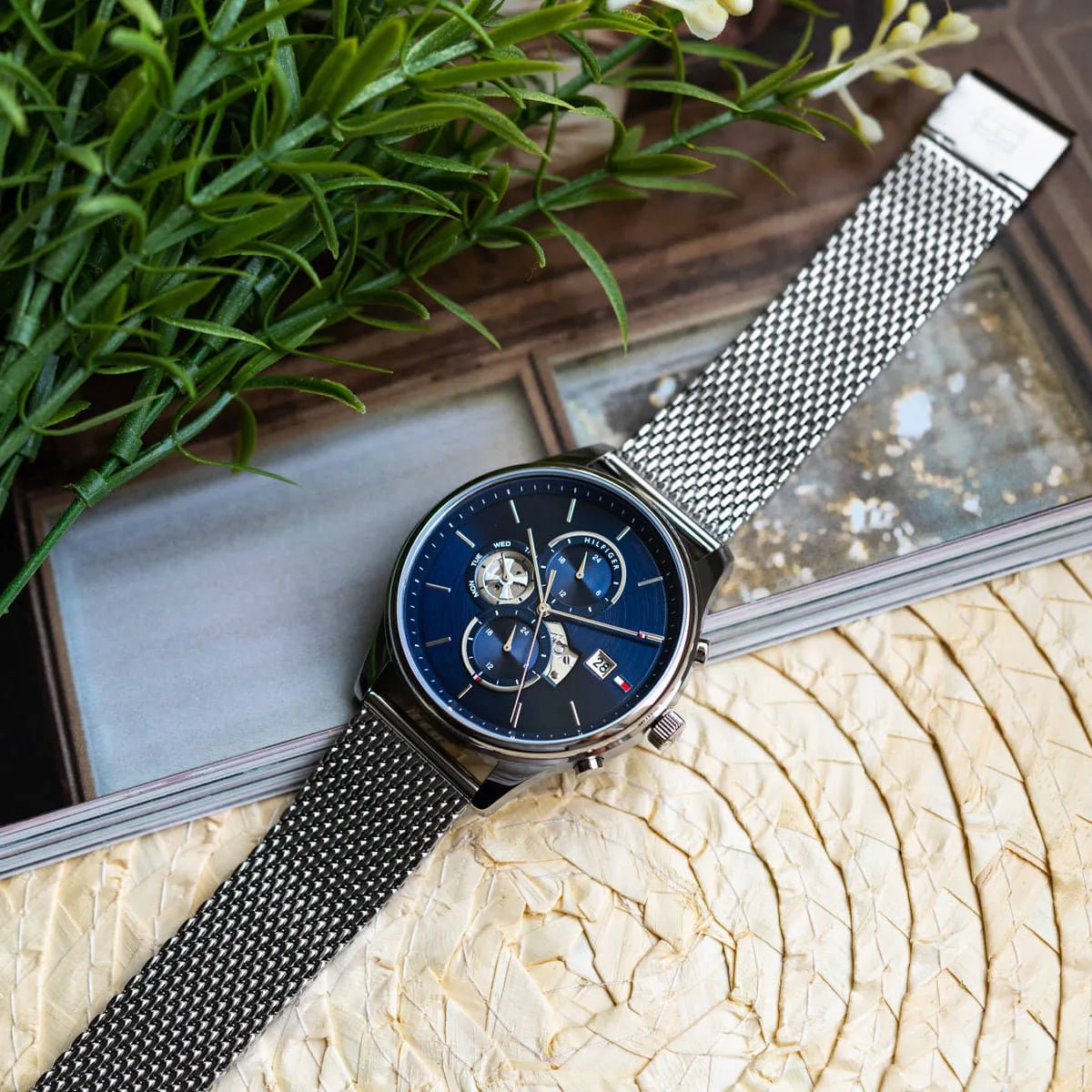 1710504-tommy-hilfiger-watch-men-blue-dial-mesh-metal-stainless-steel-silver-strap-quartz-battery-analog-weston_6.jpg