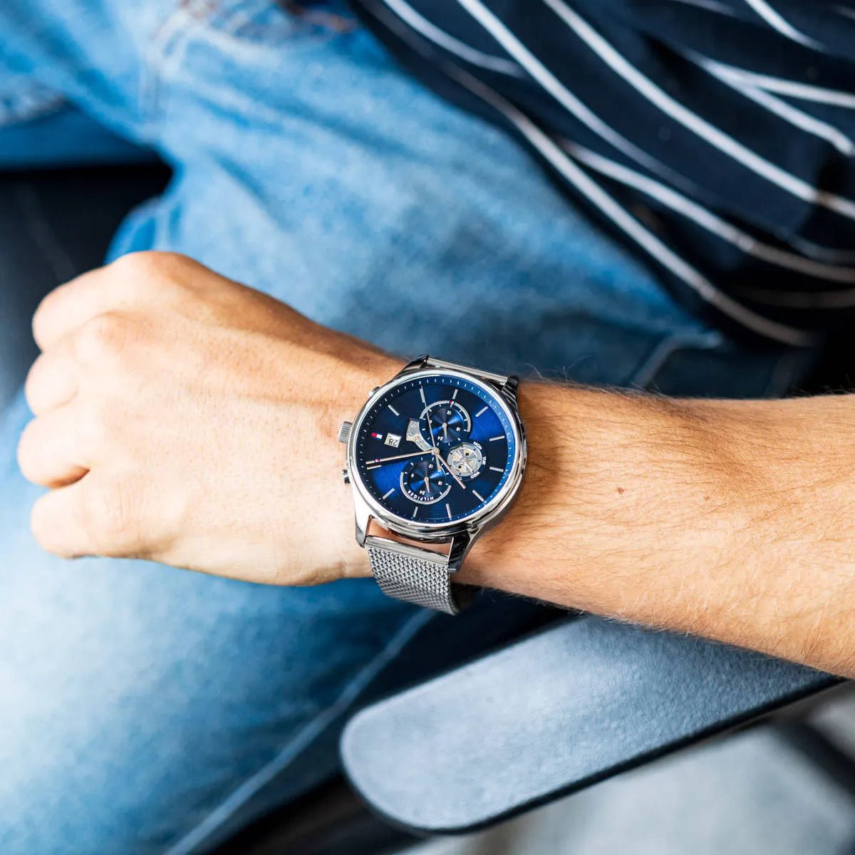 1710504-tommy-hilfiger-watch-men-blue-dial-mesh-metal-stainless-steel-silver-strap-quartz-battery-analog-weston_8.jpg
