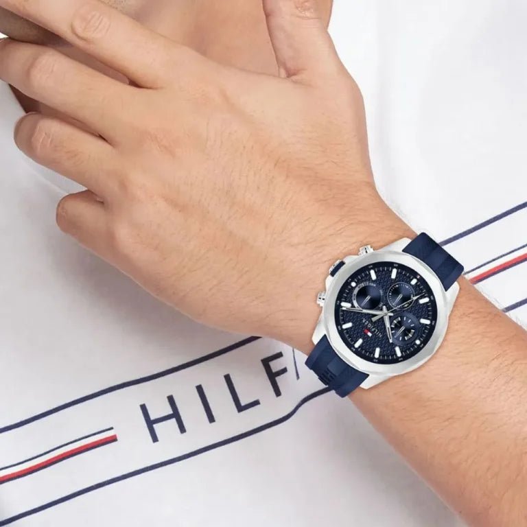 1710649-tommy-hilfiger-watch-men-blue-dial-rubber-strap-quartz-analog-lars_4-768x768-1.jpg