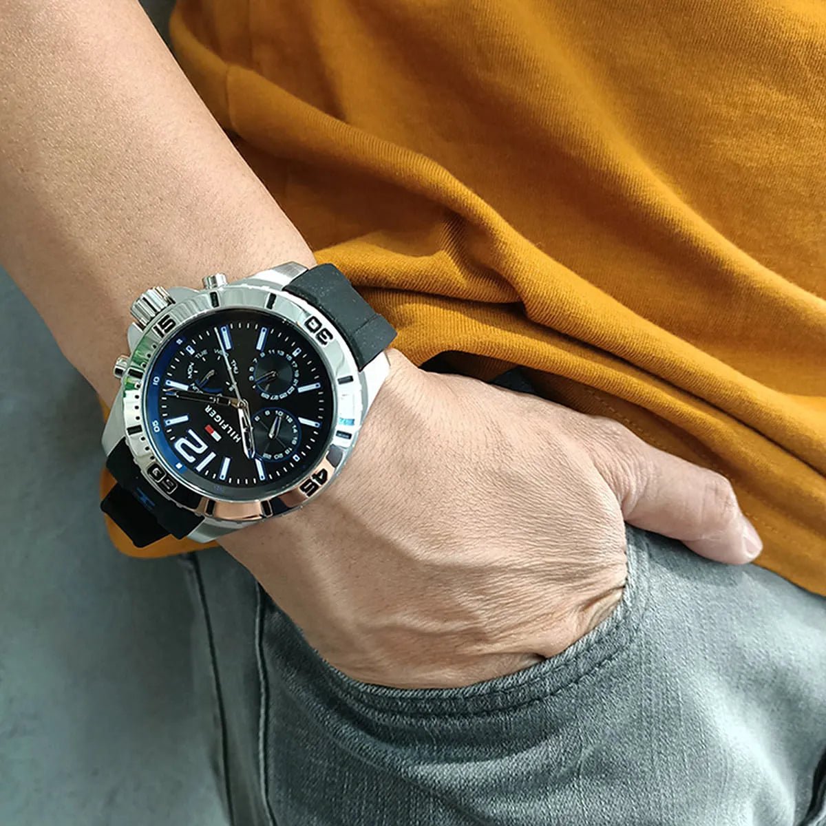 1791143-tommy-hilfiger-watch-5atm-men-black-dial-rubber-strap-quartz-battery-analog-nolan_5.jpg