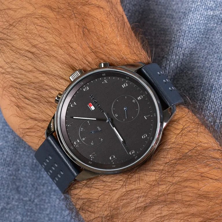 1791578-tommy-hilfiger-watch-5atm-165-feet-water-resistant-men-gray-dial-leather-blue-strap-quartz-battery-analog-three-hand-chase_8-768x768-1.jpg