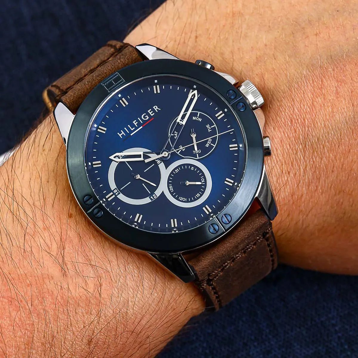 1791895-tommy-hilfiger-watch-men-blue-dial-leather-brown-strap-quartz-battery-analog-harley_14.jpg