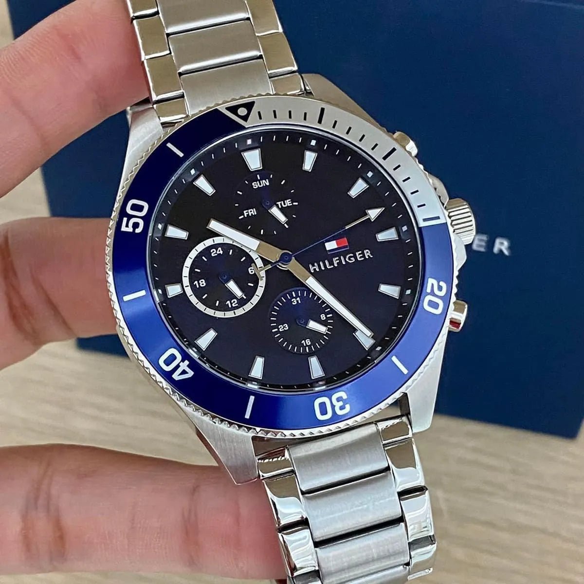 1791917-tommy-hilfiger-watch-men-blue-dial-metal-stainless-steel-silver-strap-quartz-battery-analog-larson_10.jpg