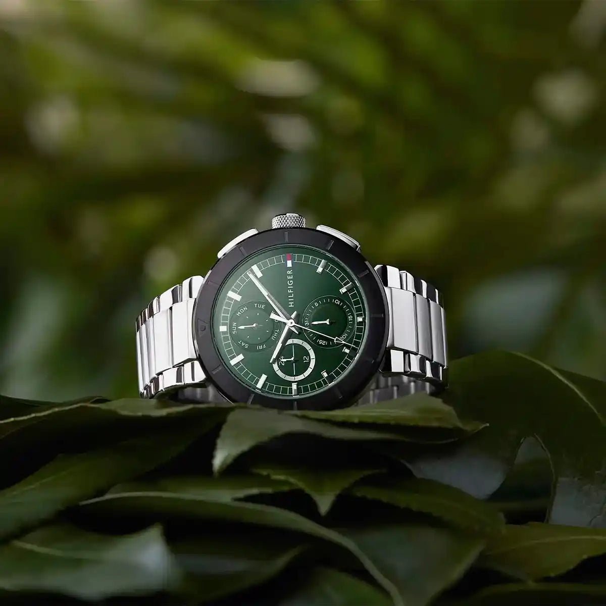 1792117-original-tommy-hilfiger-men-watch-green-dial-silver-metal-strap-lorenzo-egypt_5_1.jpg