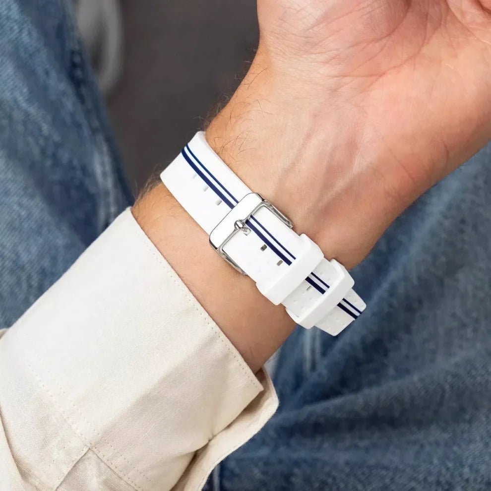 1792167-tommy-hilfiger-watch-chronograph-men-white-dial-rubber-strap-quartz-analog-bank_7-990x990-1.jpg