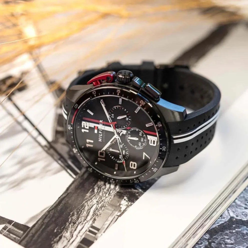 1792168-tommy-hilfiger-watch-chronograph-men-black-dial-rubber-strap-quartz-analog-bank_5-990x990-1.jpg
