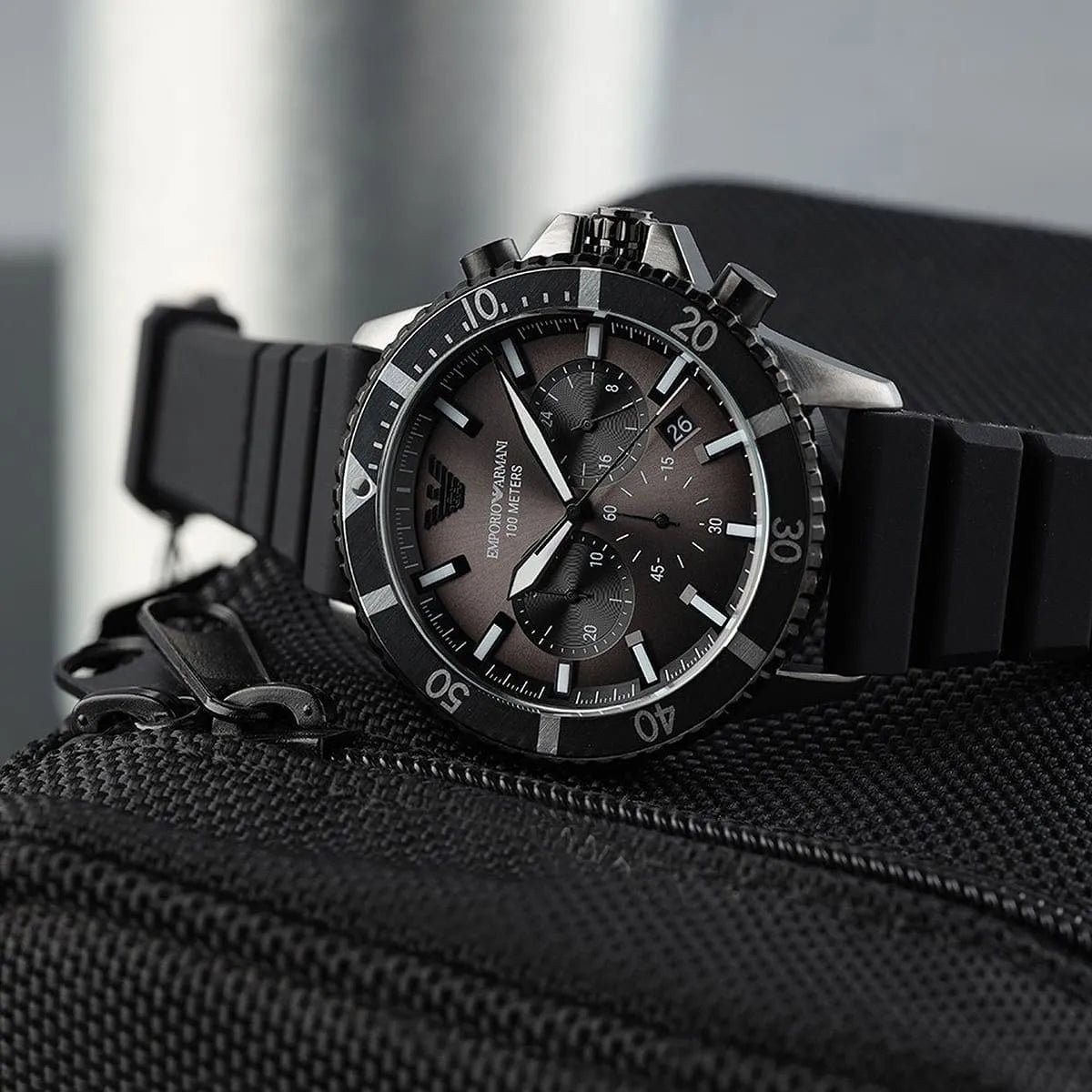 ar11515-emporio-armani-watch-100-meters-men-gray-dial-rubber-black-strap-quartz-battery-analog-chronograph-diver_11.jpg