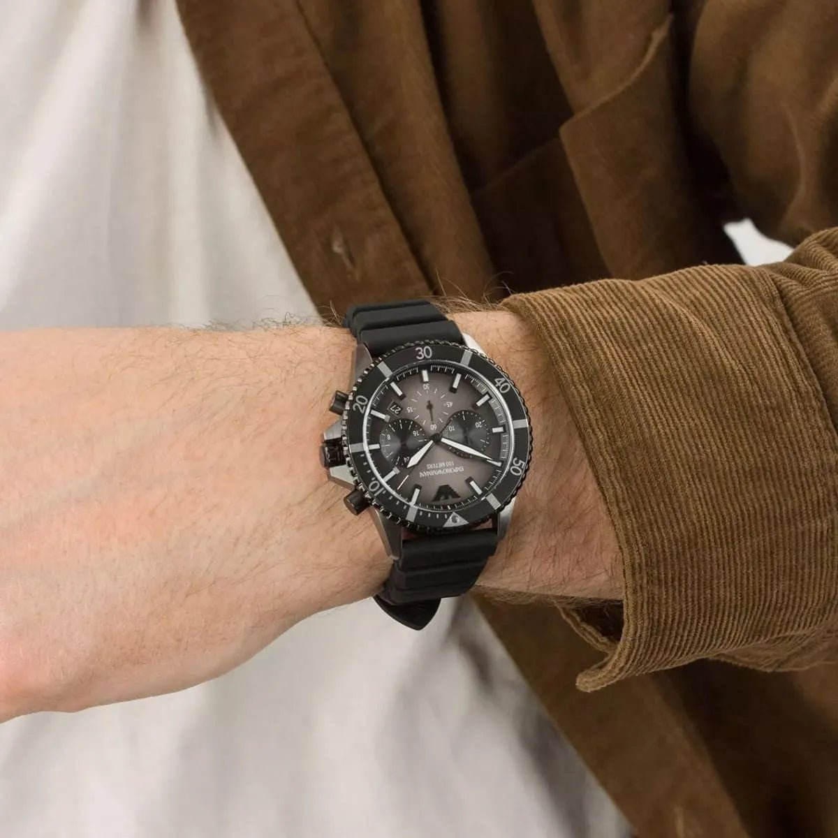 ar11515-emporio-armani-watch-100-meters-men-gray-dial-rubber-black-strap-quartz-battery-analog-chronograph-diver_14.jpg