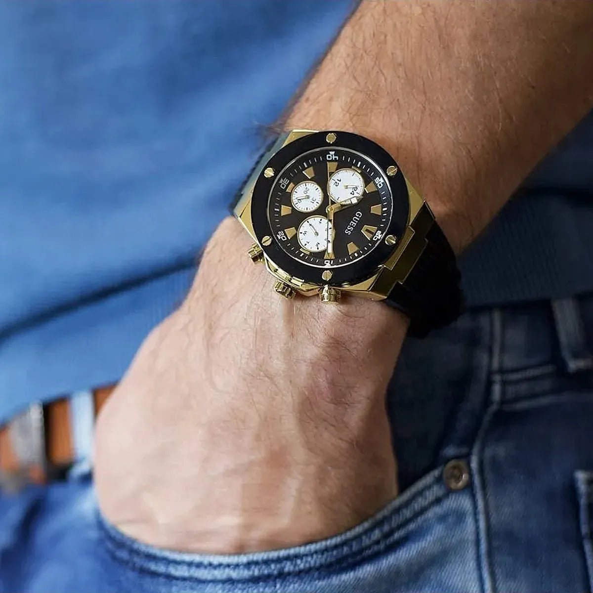 gw0057g1-guess-watch-men-black-dial-rubber-strap-quartz-battery-analog-poseidon_14.jpg