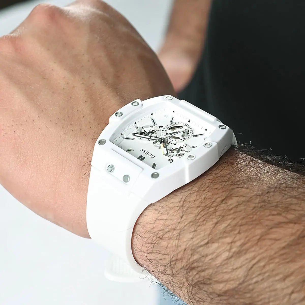 gw0203g2-guess-square-watch-men-white-dial-rubber-strap-quartz-battery-analog-phoenix_9.jpg