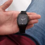 gw0387g3-guess-watch-men-square-black-dial-metal-stainless-steel-strap-quartz-battery-analog-three-hand-phoenix.jpg