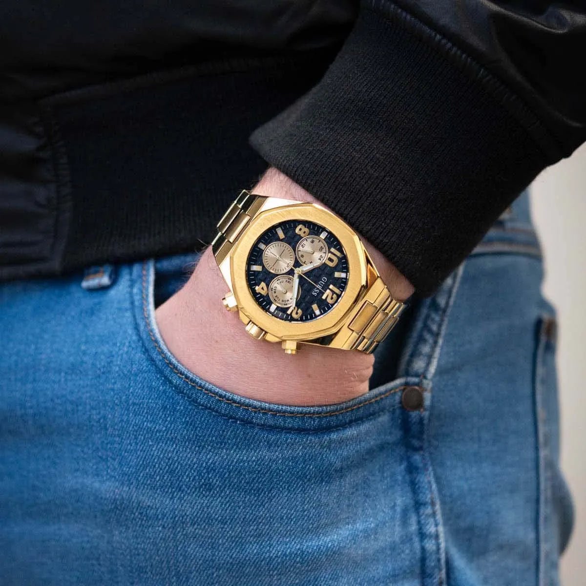 gw0489g2-guess-watch-men-black-dial-metal-stainless-steel-gold-strap-quartz-battery-analog-empire_12.jpg