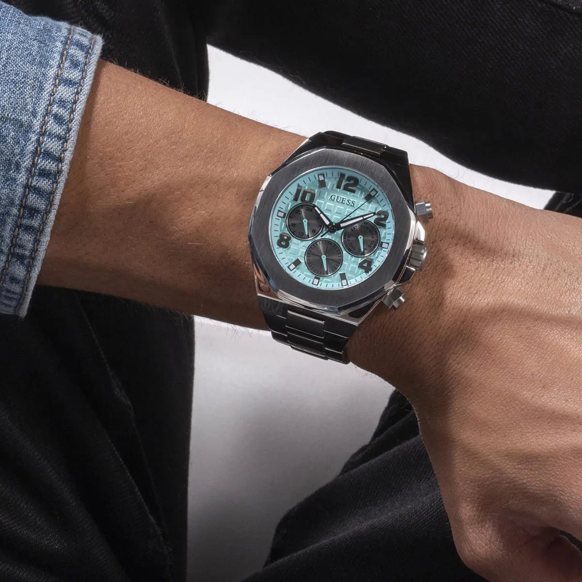 gw0489g3-guess-watch-men-turquoise-dial-metal-stainless-steel-silver-strap-quartz-battery-analog-empire_7.jpg