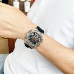 gw0571g1-guess-watch-men-black-dial-rubber-strap-quartz-battery-analog-headline.jpg