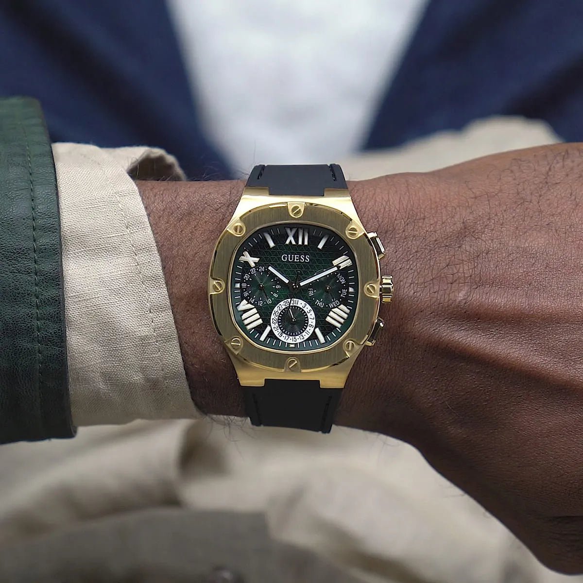 gw0571g3-guess-watch-men-green-dial-rubber-black-strap-quartz-battery-analog-headline_10.jpg