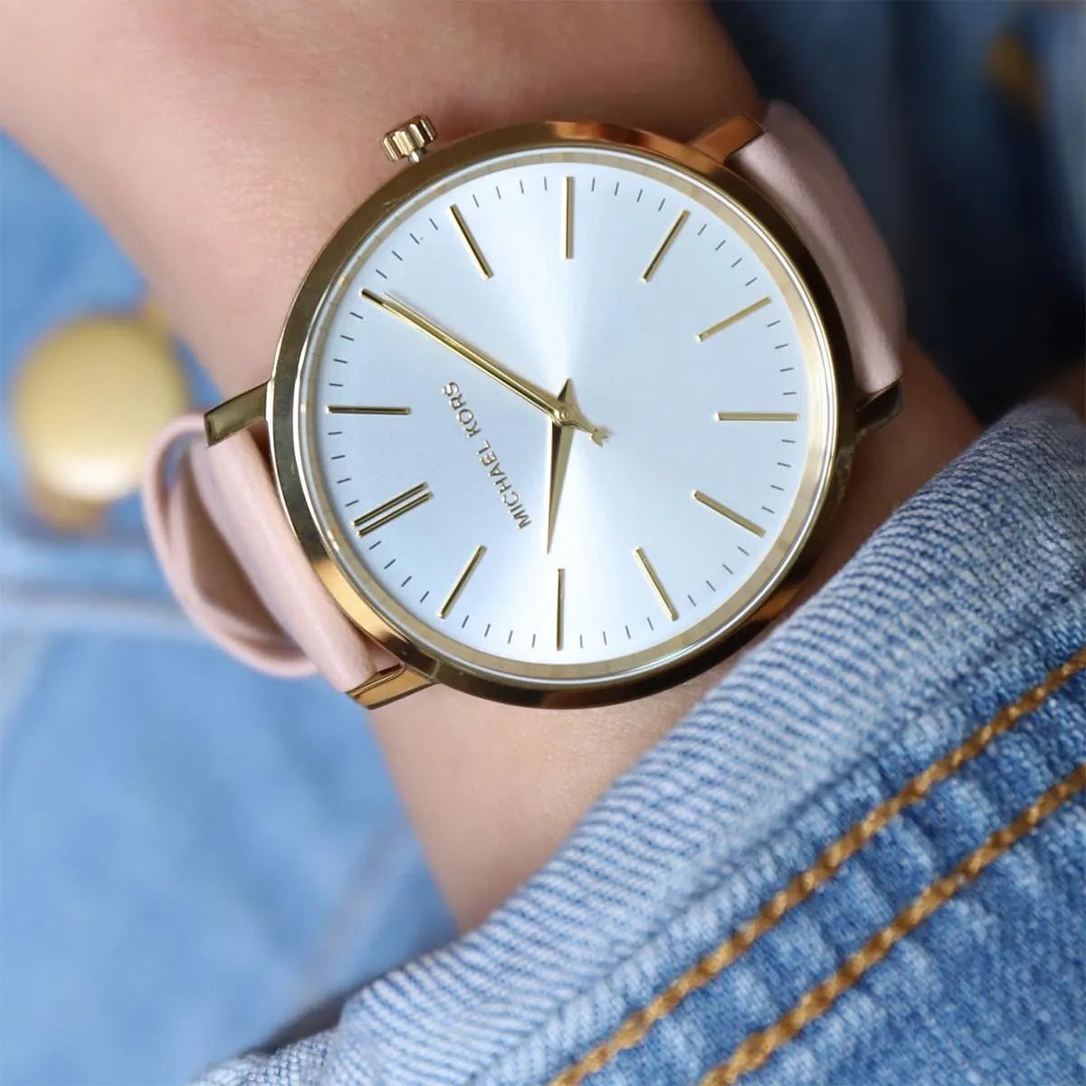 mk2471-michael-kors-watch-women-gold-dial-leather-pink-strap-quartz-battery-analog-three-hand-jaryn_5.jpg