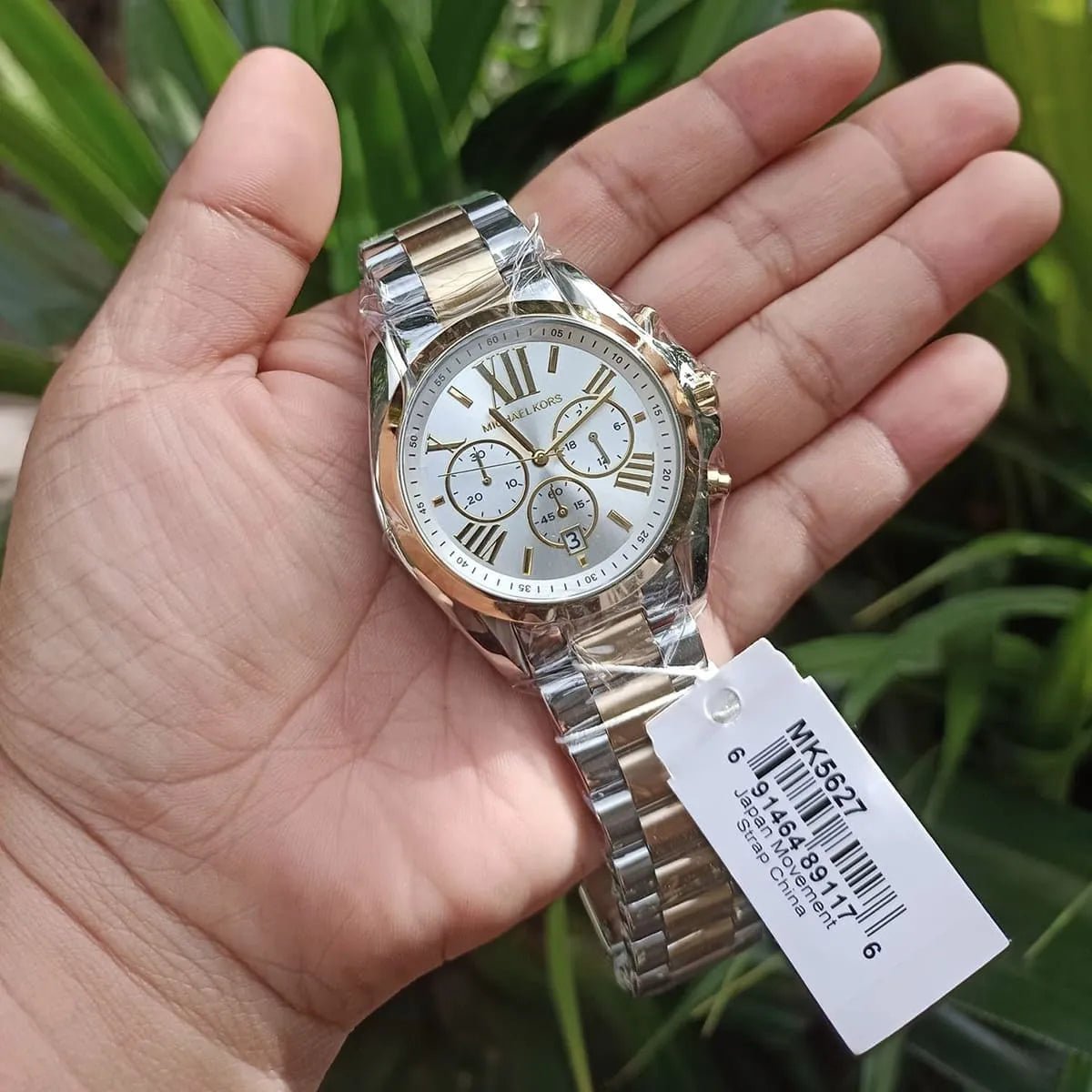 mk5627-michael-kors-watch-women-silver-dial-metal-stainless-steel-gold-two-tone-strap-quartz-battery-analog-chronograph-bradshaw_9.jpg