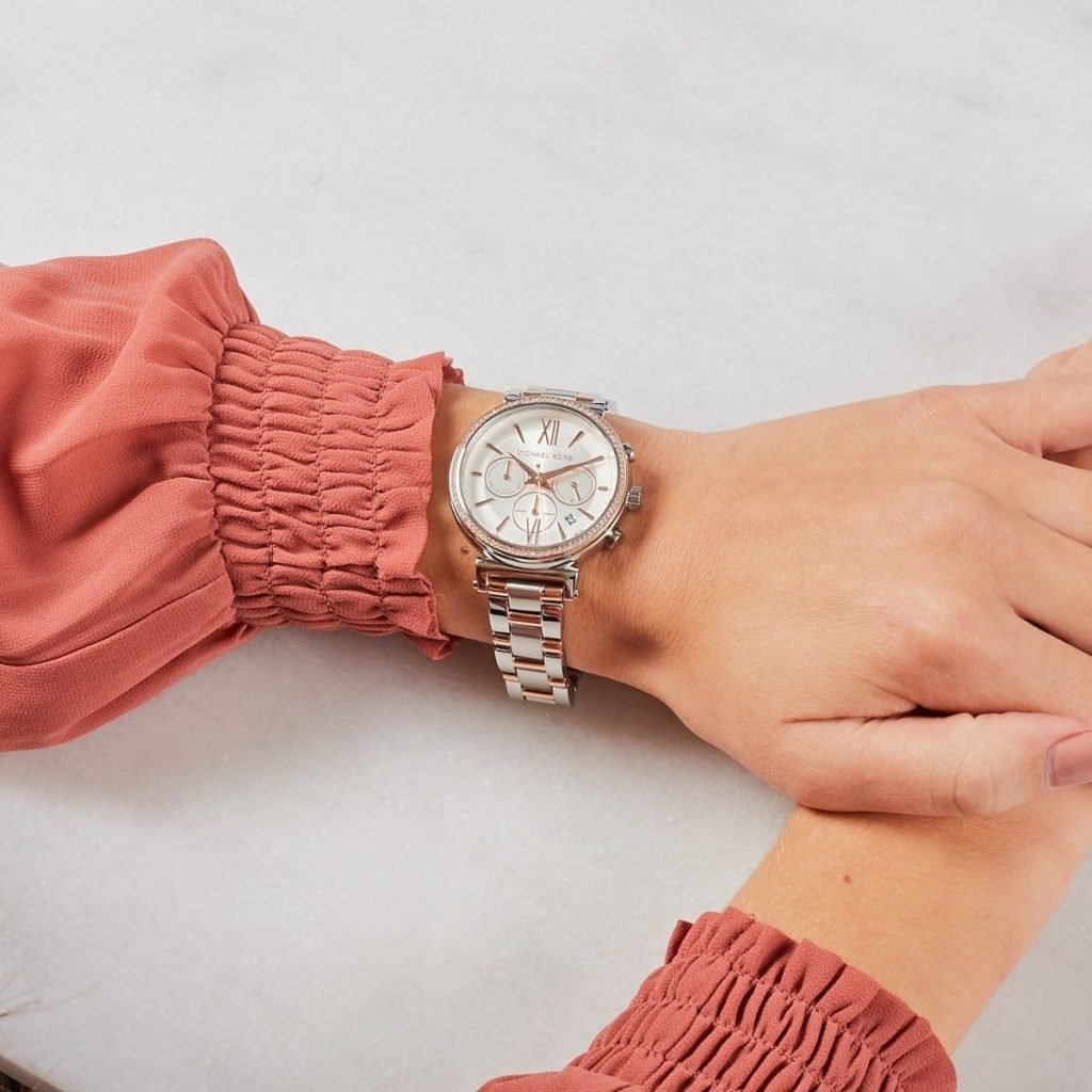 mk6558-michael-kors-watch-women-silver-metal-sofie-hand-6-1024x1024-1.jpg