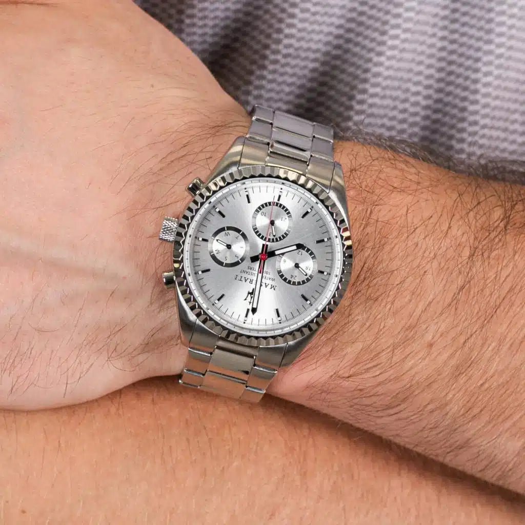 r8853100018-maserati-watch-men-silver-dial-metal-stainless-steel-strap-quartz-battery-analog-day-date-month-water-resistant-100-meters-competizione_6-1024x1024_jpg.jpg