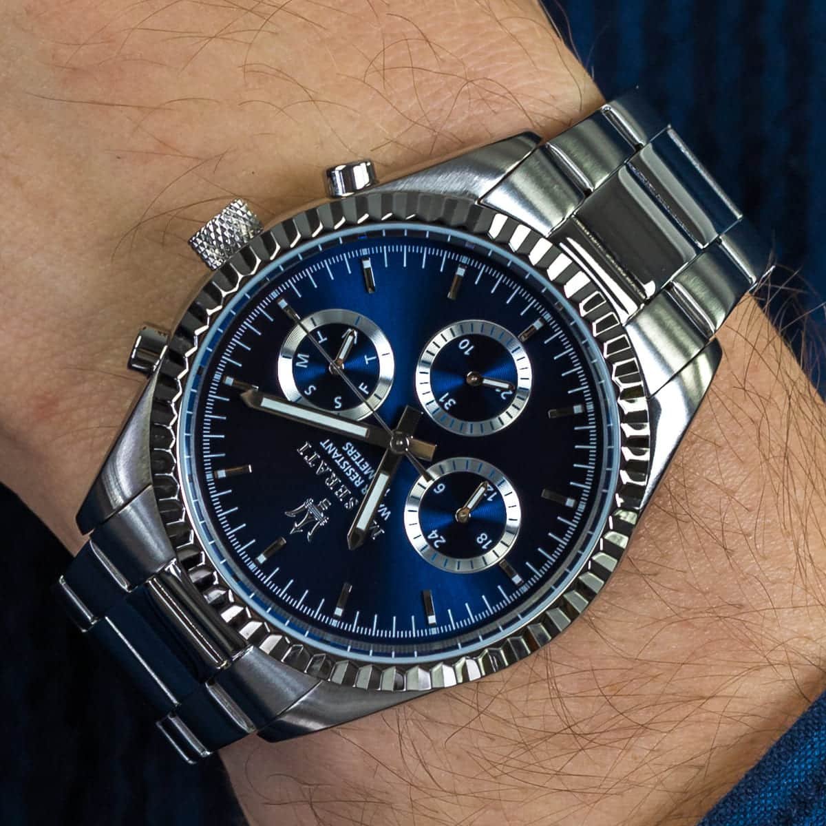 r8853100022-maserati-watch-men-blue-dial-metal-stainless-steel-silver-strap-quartz-battery-analog-day-date-month-water-resistant-100-meters-competizione_5.jpg