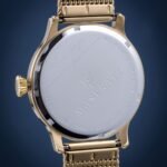r8853118003-maserati-watch-men-gold-dial-metal-stainless-steel-golden-mesh-strap-quartz-battery-analog-three-hand-wr-10-atm-epoca-removebg-preview