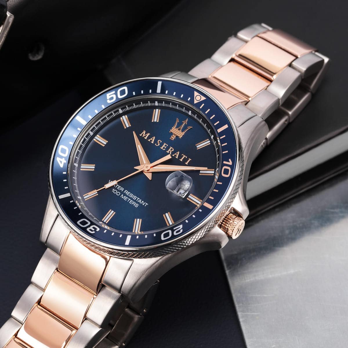 r8853140003-maserati-watch-men-blue-dial-metal-stainless-steel-silver-rose-gold-two-tone-strap-quartz-battery-analog-three-hand-water-resistant-100-meters-sfida_5.jpg