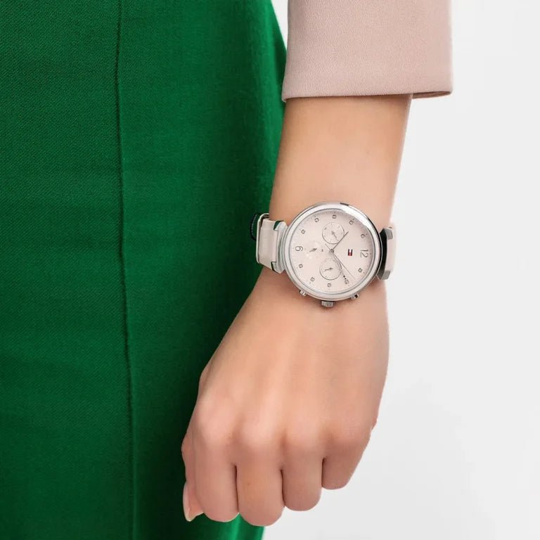 1782343-tommy-hilfiger-watch-women-pink-dial-rubber-strap-quartz-battery-analog-ivy_5-768x768-1.jpg