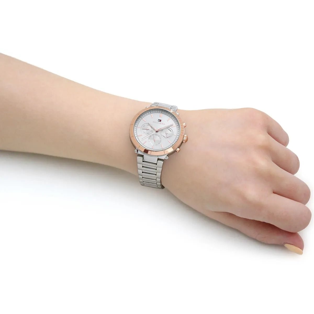 1782348-tommy-hilfiger-watch-women-silver-dial-metal-stainless-steel-strap-quartz-battery-analog-emery_7.jpg