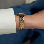1782832-tommy-hilfiger-watch-women-gold-square-dial-metal-stainless-steel-golden-strap-quartz-analog-mia-removebg-preview