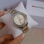 fossil-es2409-jesse-two-tone-white-dial-stainless-steel-watch-gold-andamp-silver-1056-45485701-da47b069ede96ab25ba2f5b855d381a3-700×700-1_1024x1024-Picsart-AiImageEnhancer-1-removebg-preview