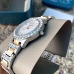 fossil-es2409-jesse-two-tone-white-dial-stainless-steel-watch-gold-andamp-silver-1056-45485701-da47b069ede96ab25ba2f5b855d381a3-700×700-1_1024x1024-Picsart-AiImageEnhancer-1-removebg-preview