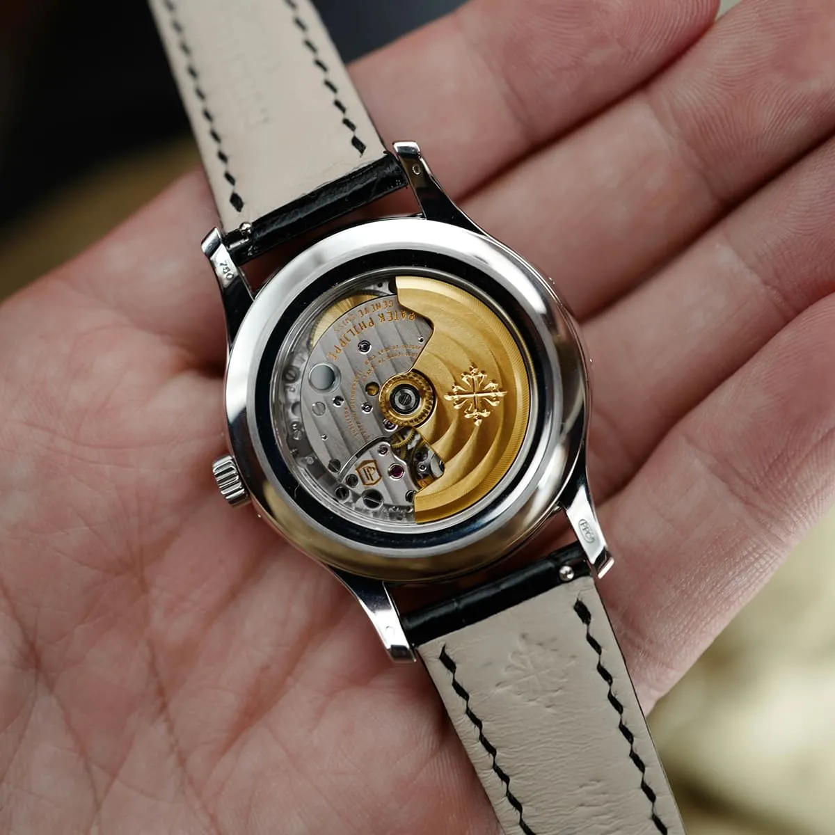 patek-philippe-men-nautilus-black-dial-leather-watch_10