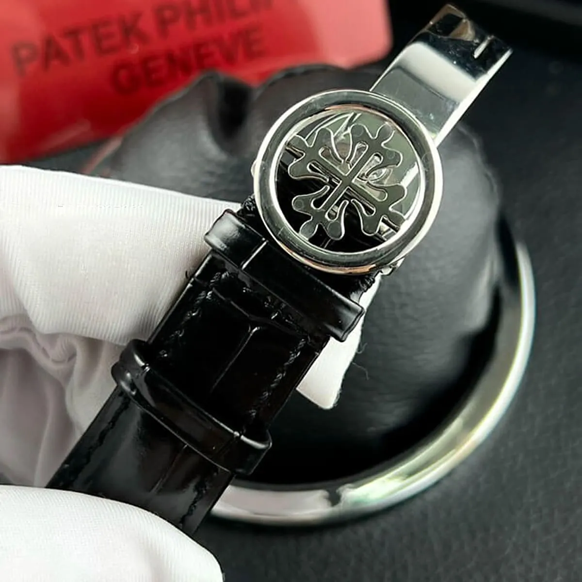 patek-philippe-men-nautilus-black-dial-leather-watch_6